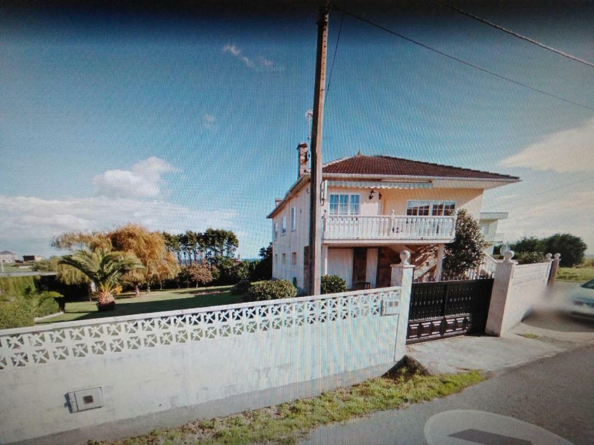 Chalet Vacacional En Segunda Linea De Playa Foz Bagian luar foto